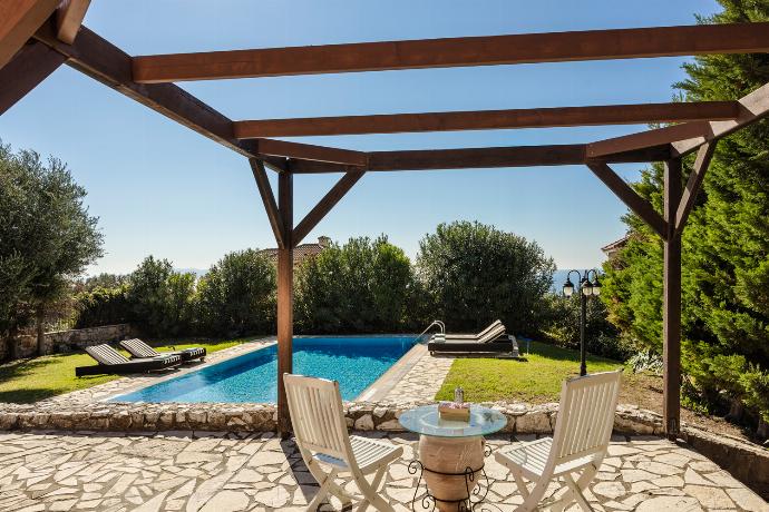  . - Ilios Kefalonia . (Photo Gallery) }}