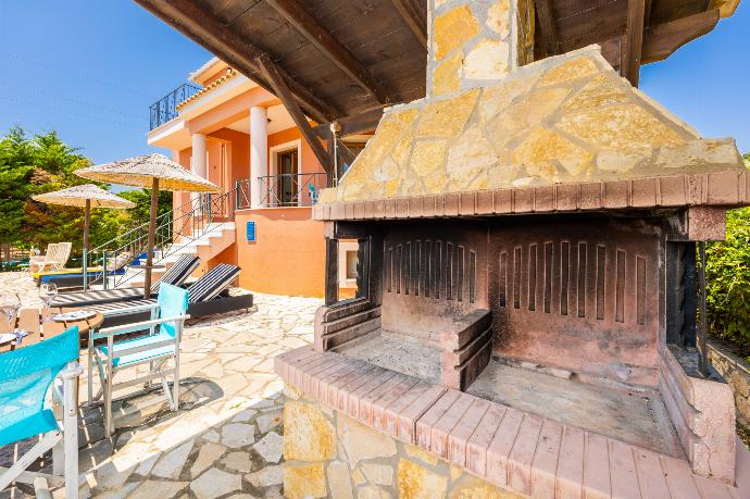 , . - Ilios Kefalonia . (Photo Gallery) }}