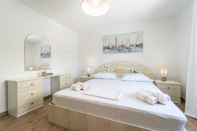  . - Villa Iva . (Photo Gallery) }}