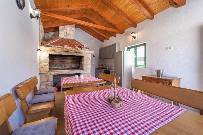  . - Villa Iva . (Photo Gallery) }}