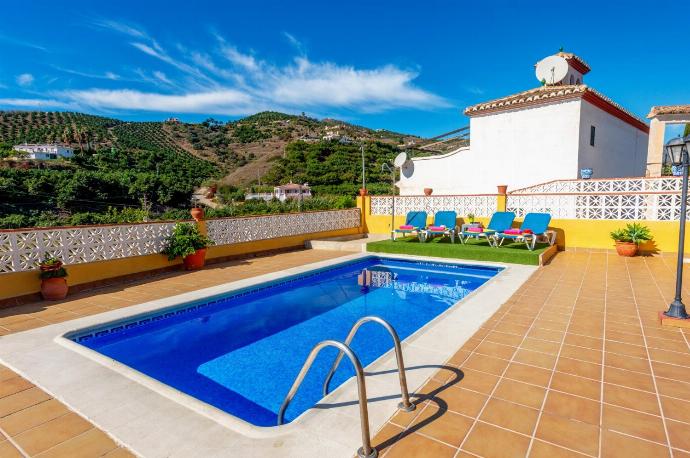  . - Villa Maria Gomez . (Photo Gallery) }}