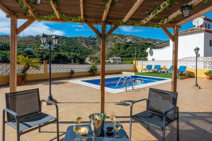  . - Villa Maria Gomez . (Photo Gallery) }}