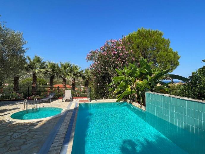  . - Villa Poseidonia . (Photo Gallery) }}