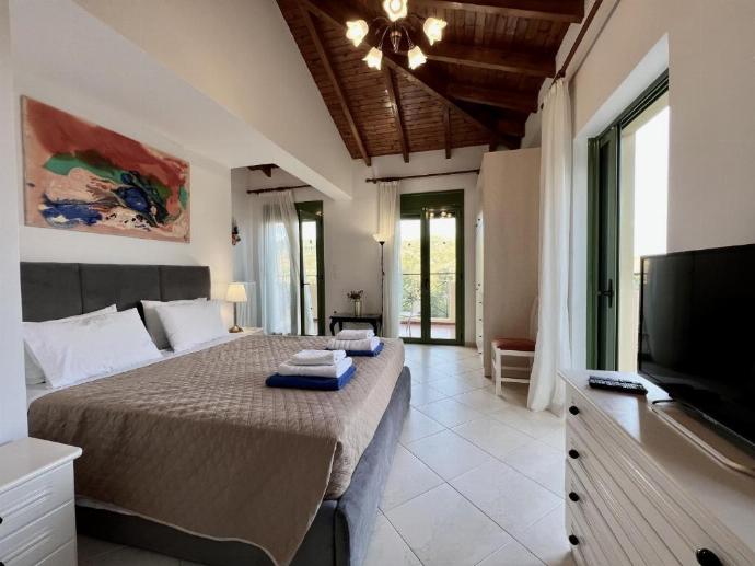  . - Villa Poseidonia . (Photo Gallery) }}