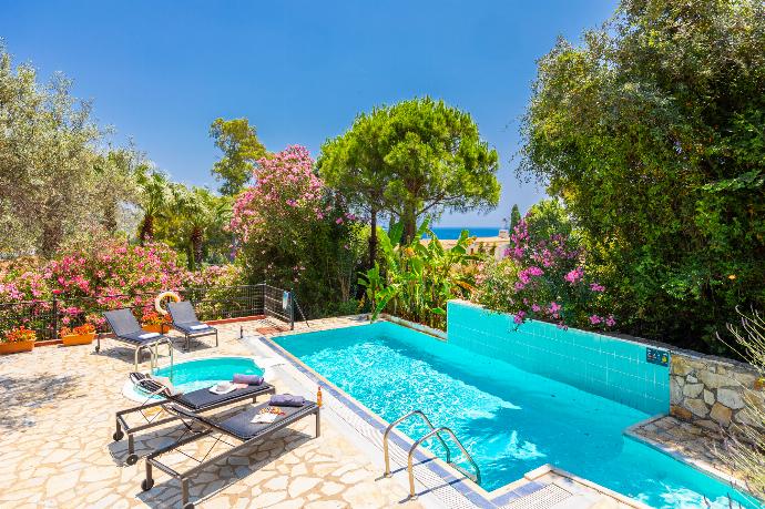  . - Villa Poseidonia . (Photo Gallery) }}