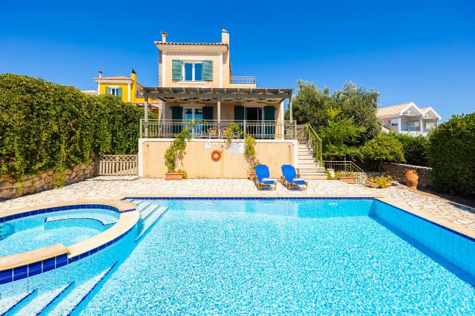 Beautiful villa with private pool and terrace with sea views . - Villa Penelope Sea View . (Photo Gallery) }}