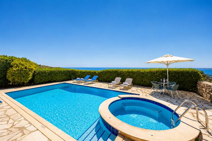 Villa Penelope Sea View