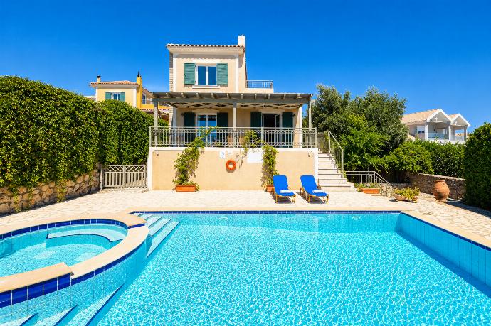 Villa Penelope Sea View