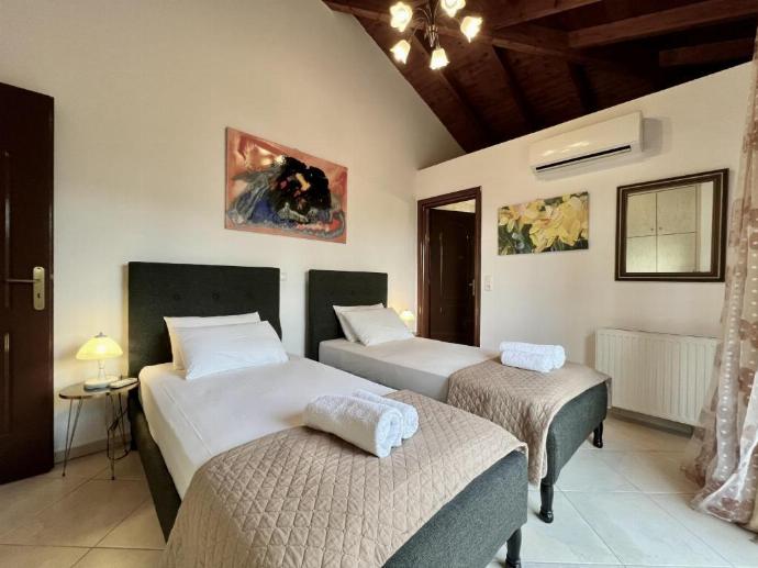 Villa Atlantis