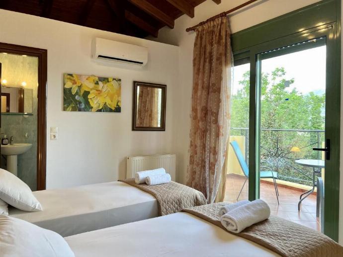 Villa Atlantis