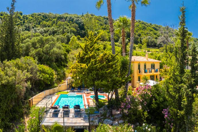 Villa Atlantis