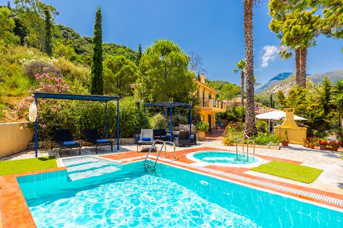 Villa Atlantis