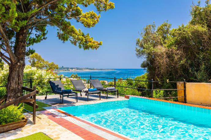 Villa Atlantis