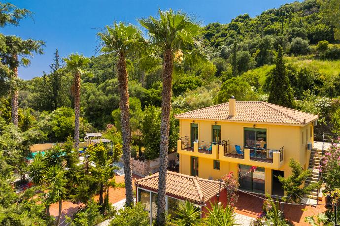 Villa Atlantis