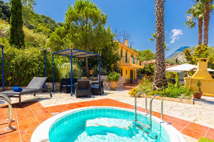 Villa Atlantis