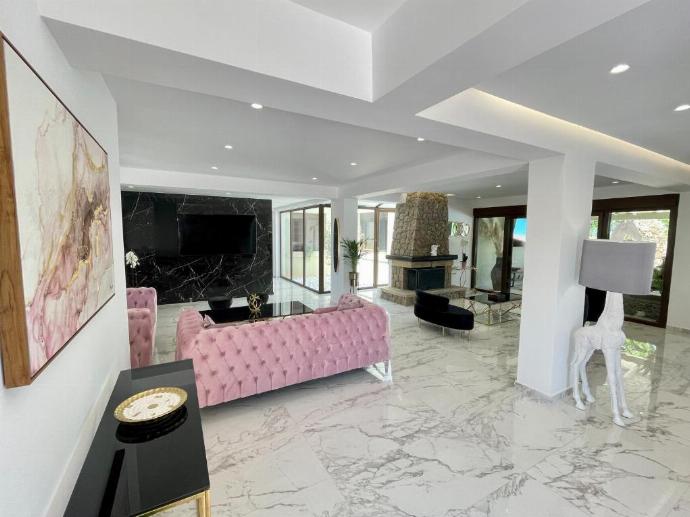  . - Villa Wild Willow . (Photo Gallery) }}
