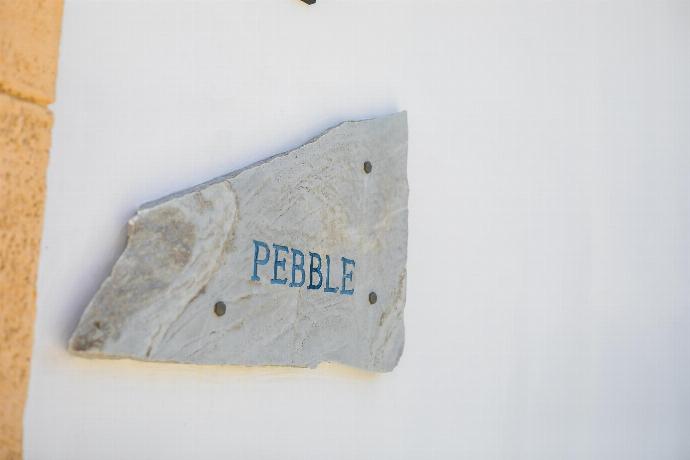  . - Villa Pebble . (Photo Gallery) }}