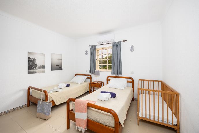 Twin bedroom with A/C . - Villa Baltin . (Галерея фотографий) }}