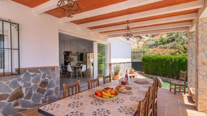  . - Villa el Nacimiento Nerja . (Photo Gallery) }}
