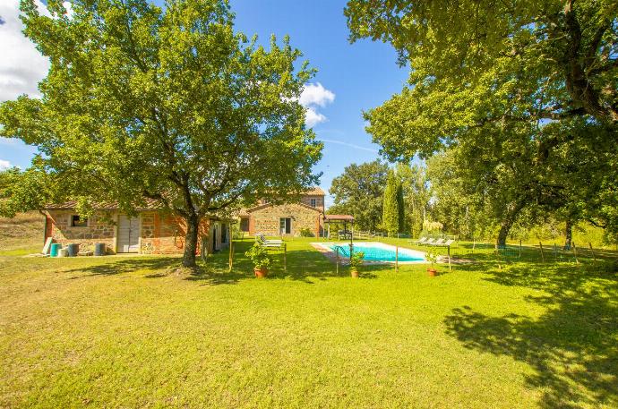  . - Casale del Conte . (Photo Gallery) }}