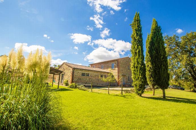  . - Casale del Conte . (Photo Gallery) }}