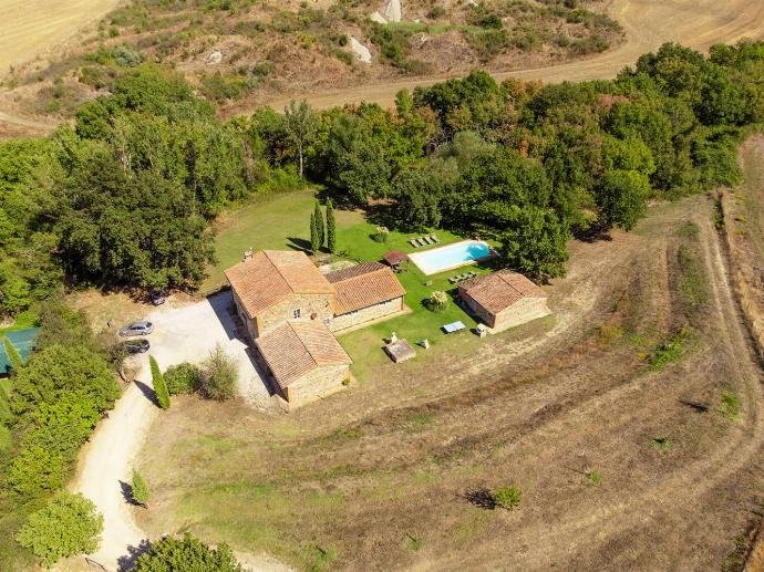 , . - Casale del Conte . (Photo Gallery) }}