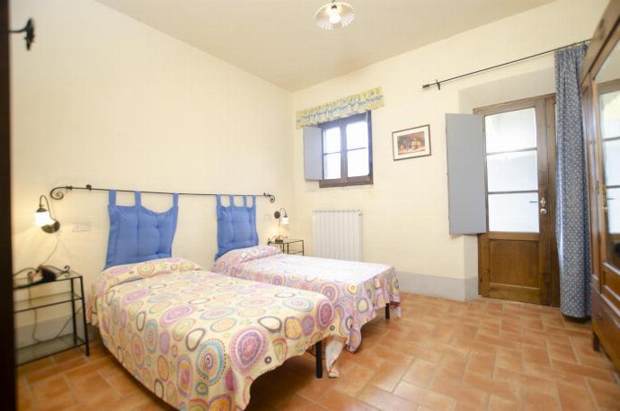  . - Casale del Conte . (Photo Gallery) }}