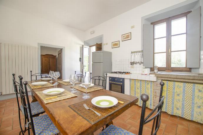  . - Casale del Conte . (Photo Gallery) }}