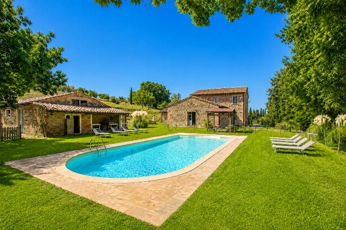 Beautiful villa with private pool and terrace . - Casale del Conte . (Galería de imágenes) }}