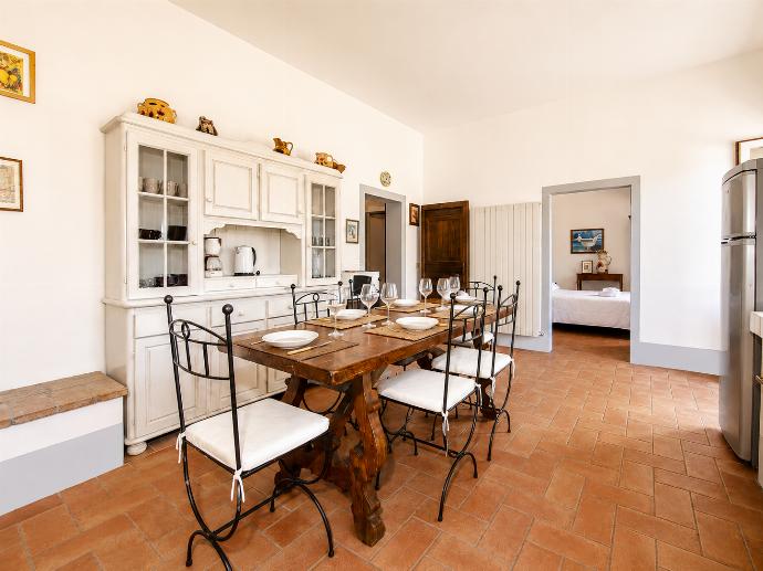 Dining area . - Casale del Conte . (Galería de imágenes) }}