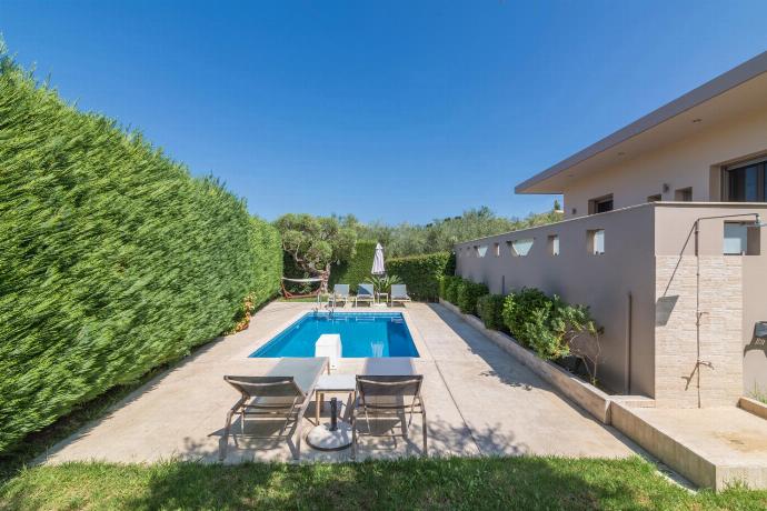  . - Villa Vatia 1 . (Photo Gallery) }}