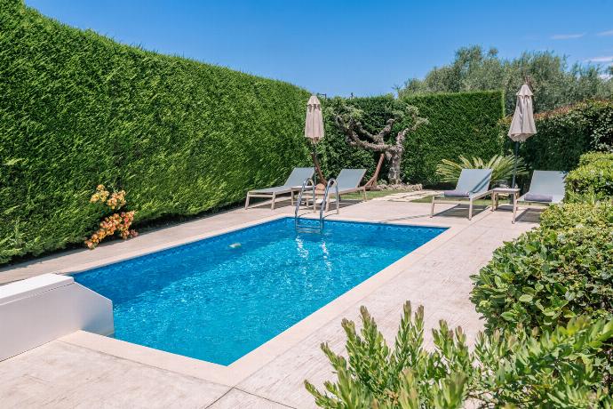  . - Villa Vatia 1 . (Photo Gallery) }}