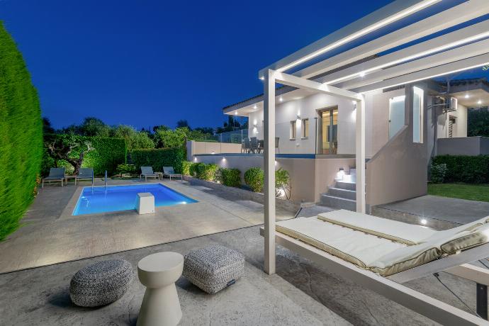  . - Villa Vatia 1 . (Photo Gallery) }}