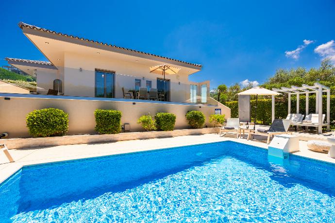 Villa Vatia 1