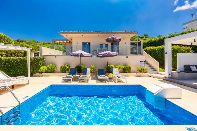 Beautiful villa with private pool and terrace . - Villa Vatia 2 . (Galleria fotografica) }}
