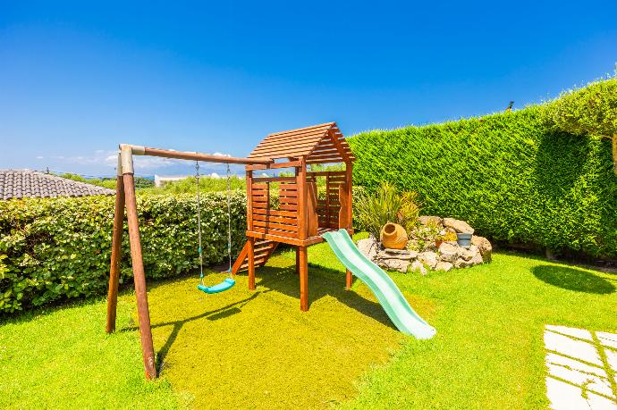 Garden area . - Villa Vatia 2 . (Galleria fotografica) }}