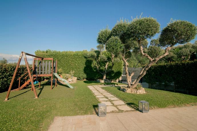  . - Villa Vatia 2 . (Photo Gallery) }}
