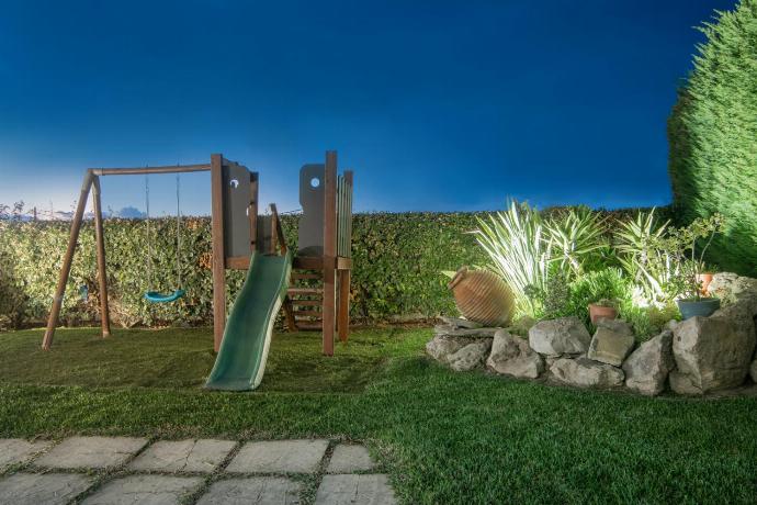  . - Villa Vatia 2 . (Photo Gallery) }}