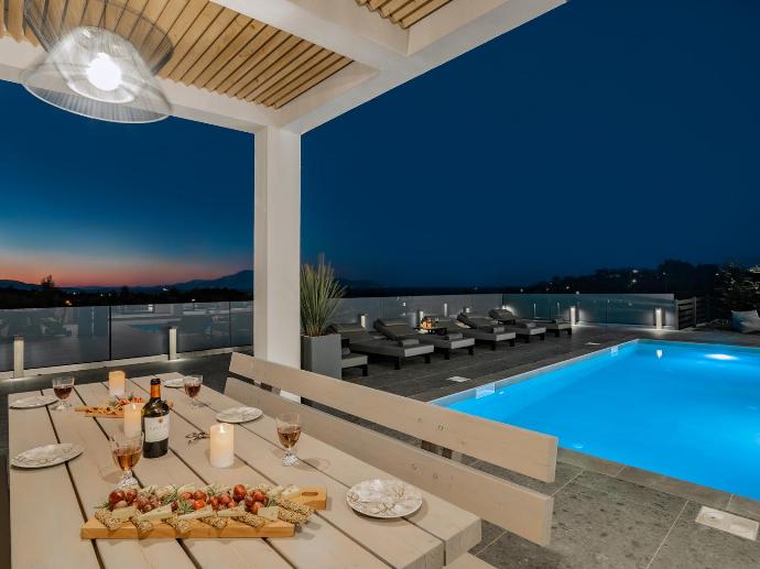 Villa Vatia 3