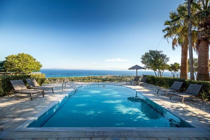  . - Villa Doreta . (Photo Gallery) }}
