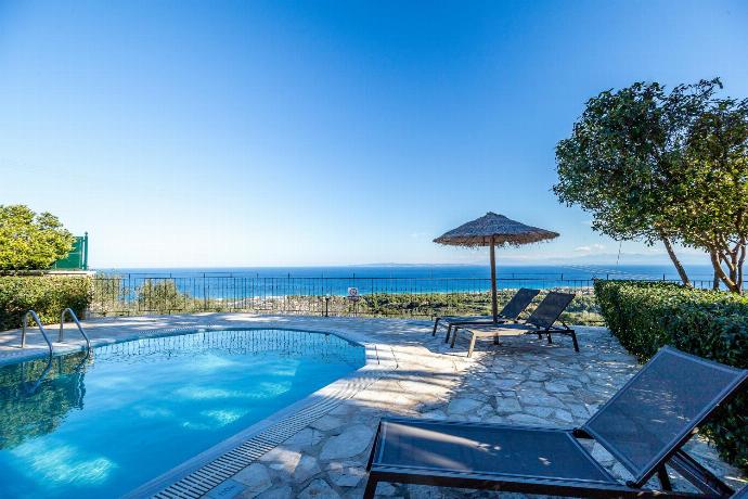  . - Villa Doreta . (Photo Gallery) }}