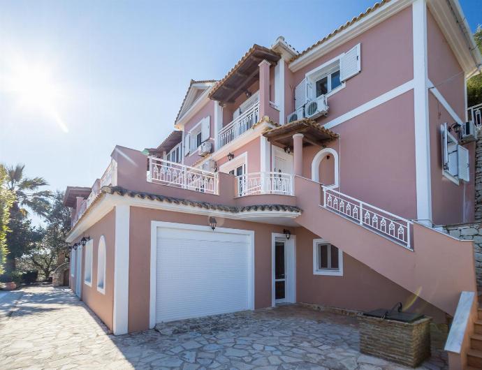  . - Villa Doreta . (Photo Gallery) }}