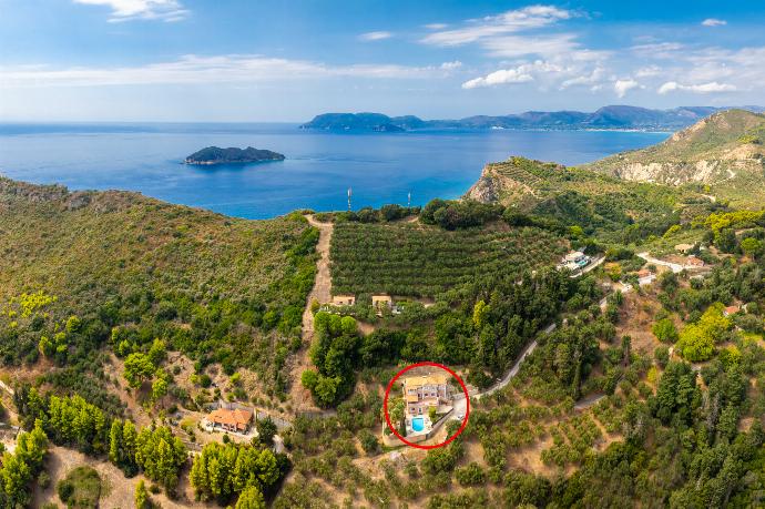 Aerial view showing location of villa . - Villa Doreta . (Photo Gallery) }}