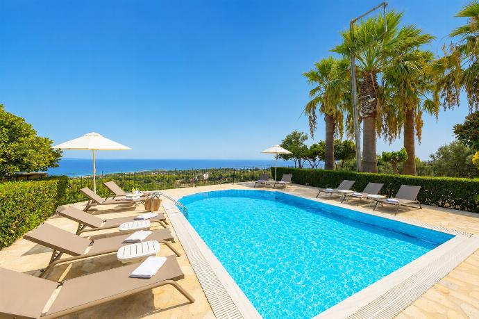 Private pool and terrace with sea views . - Villa Doreta . (Photo Gallery) }}