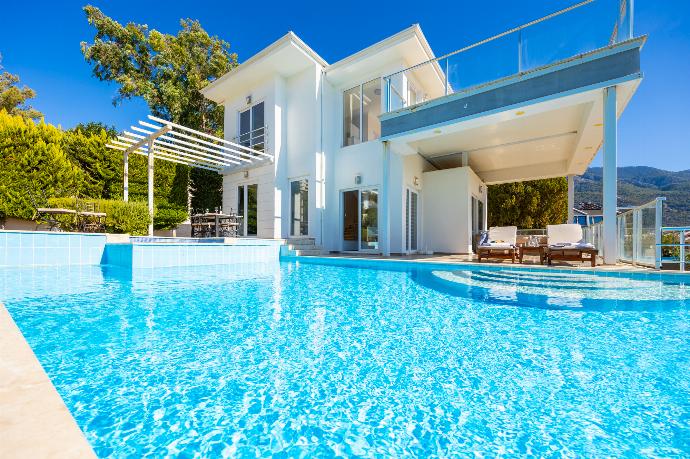 Beautiful villa with private pool and terrace . - Residence Villa 1 . (Photo Gallery) }}