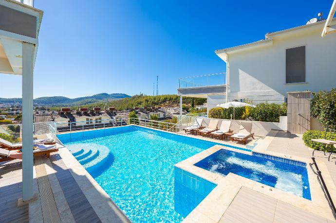 Beautiful villa with private pool and terrace . - Residence Villa 1 . (Photo Gallery) }}