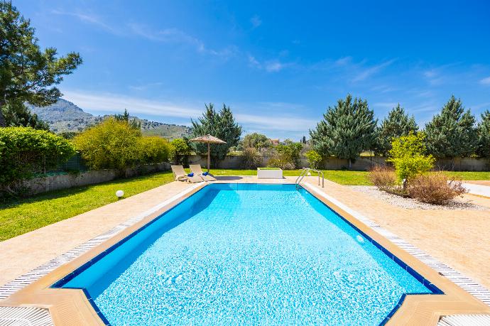 Private pool and terrace . - Villa Athena Classico . (Photo Gallery) }}