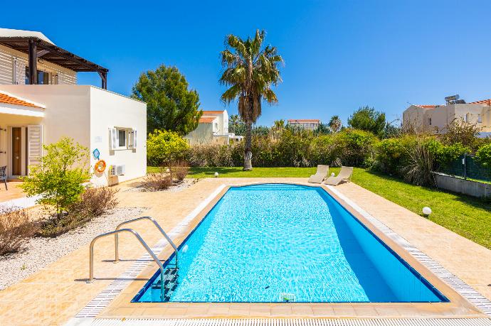 Private pool and terrace . - Villa Athena Classico . (Photo Gallery) }}