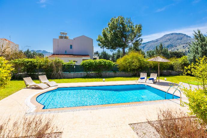 Private pool and terrace . - Villa Athena Classico . (Photo Gallery) }}