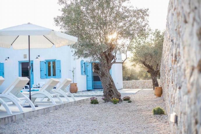  . - Villa Kalathos Dream White . (Photo Gallery) }}